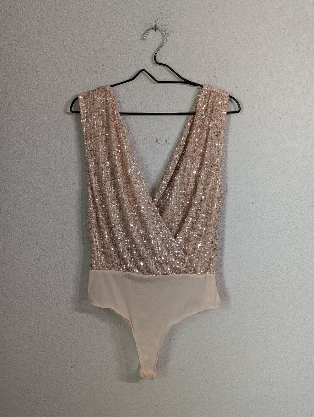 NWT Lulus Evening Of Wonder Gold Sequin Cowl Back Bodysuit Size M Cocktail Party - Picture 5 of 10